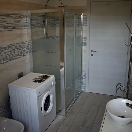 Quarantotto Holiday House شقة *
