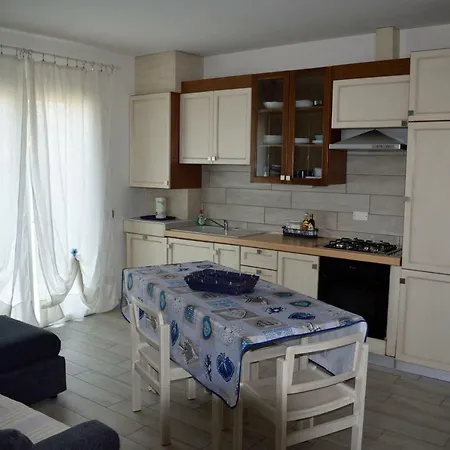 Quarantotto Holiday House شقة